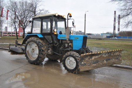 Объявление от фанзиль: «Аренда барсика мксм800 с водителем»