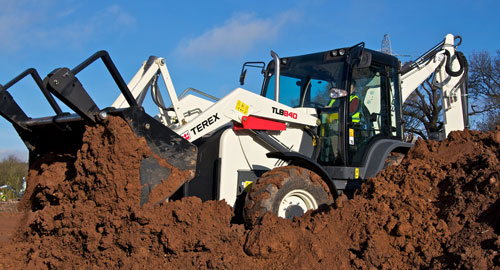 Экскаватор погрузчик 8200кг. Экскаватор-погрузчик terex tlb840sm. Terex tlb 840. Терекс 840. Экскаватор погрузчик терекс 890.