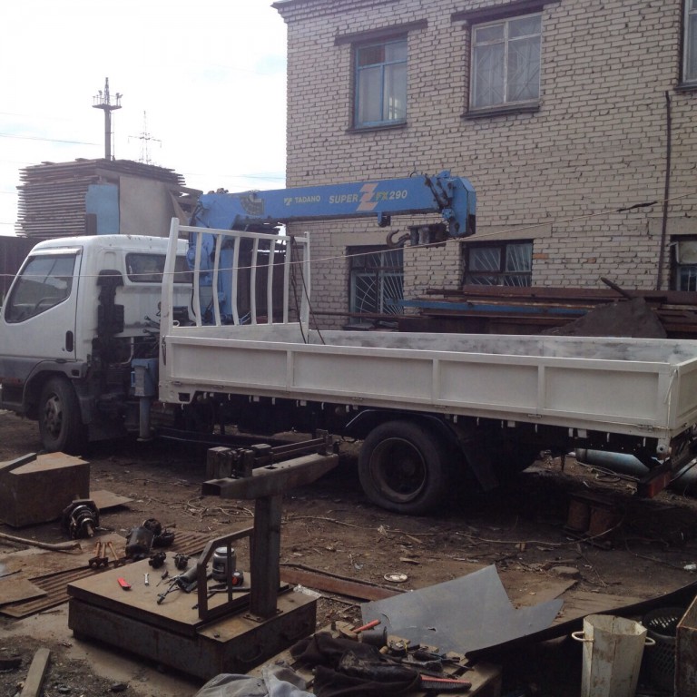 Манипулятор 2013 г. Эвакуатор частичной погрузки камаз. Манипулятор без гаковый. Манипулятор химки. Камаз вездеход с манипулятором.