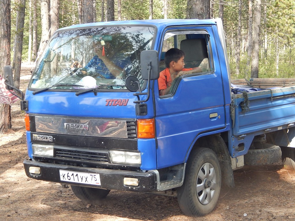 Дром закаменск. Дром закаменск. Закаменск памятник танк. Закаменский район дпс. Генерал танк в закаменске.