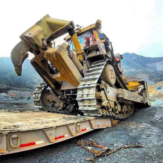 Тяжелые бульдозеры. Komatsu 155. Ширина отвала у бульдозера Komatsu d155. Стоянка бульдозеров. Бульдозеры Комацу 155 Ах в роботе.