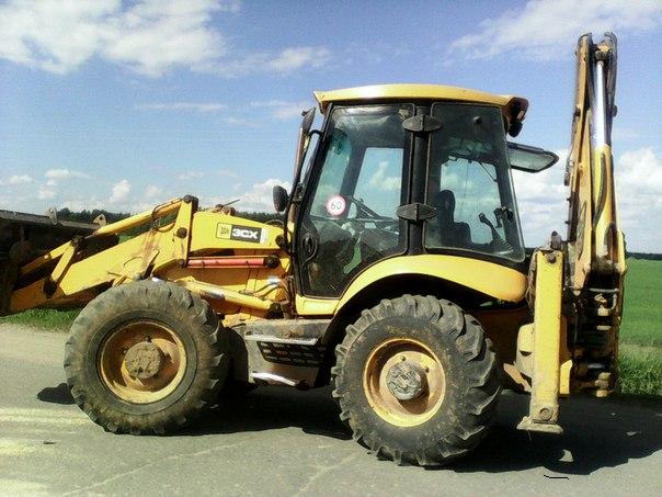 Jcb 3cx кресло