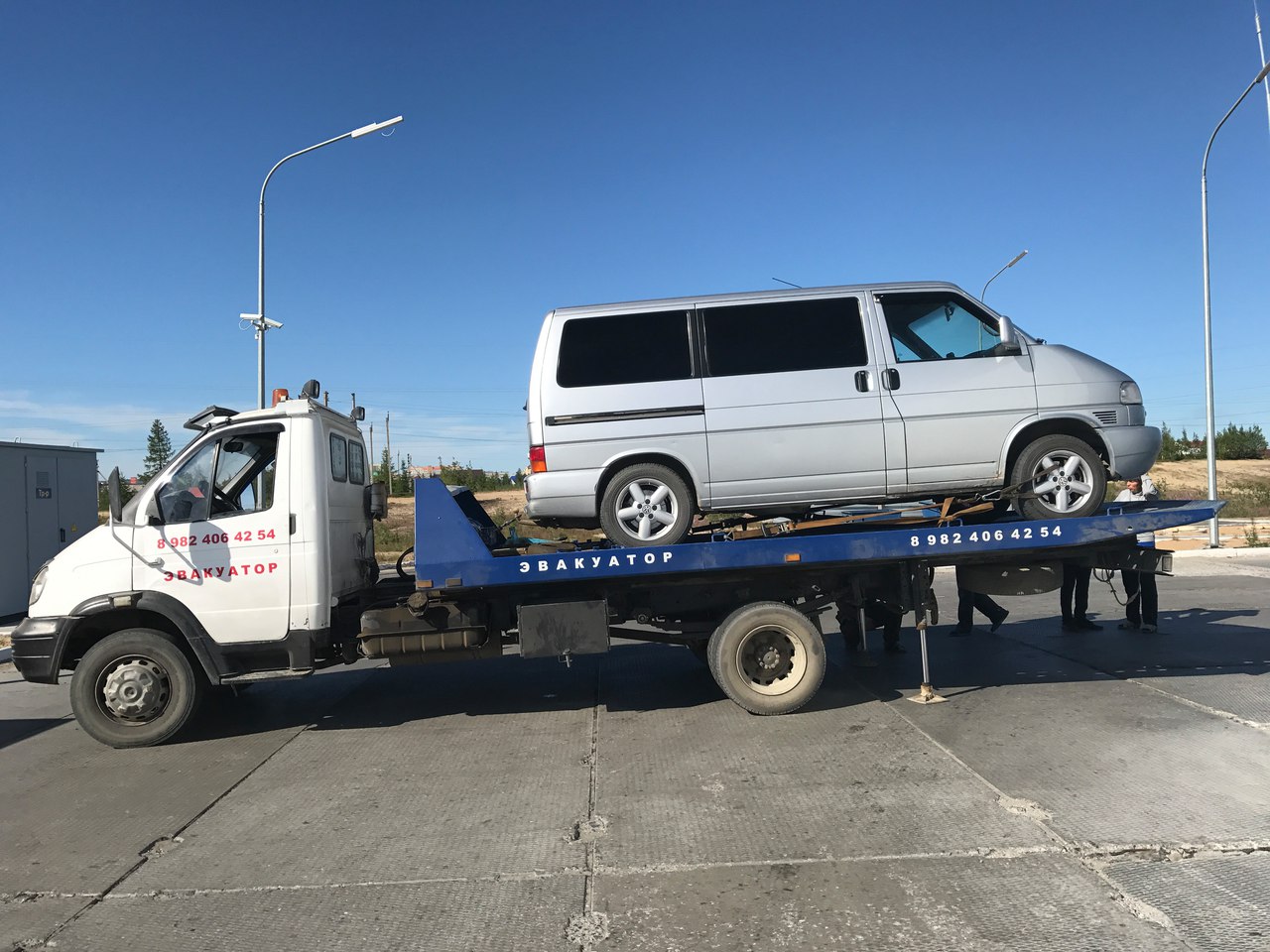 Вызвать эвакуатор в Новом Уренгое недорого — цены за услуги эвакуации авто  круглосуточно | Перевозка-24