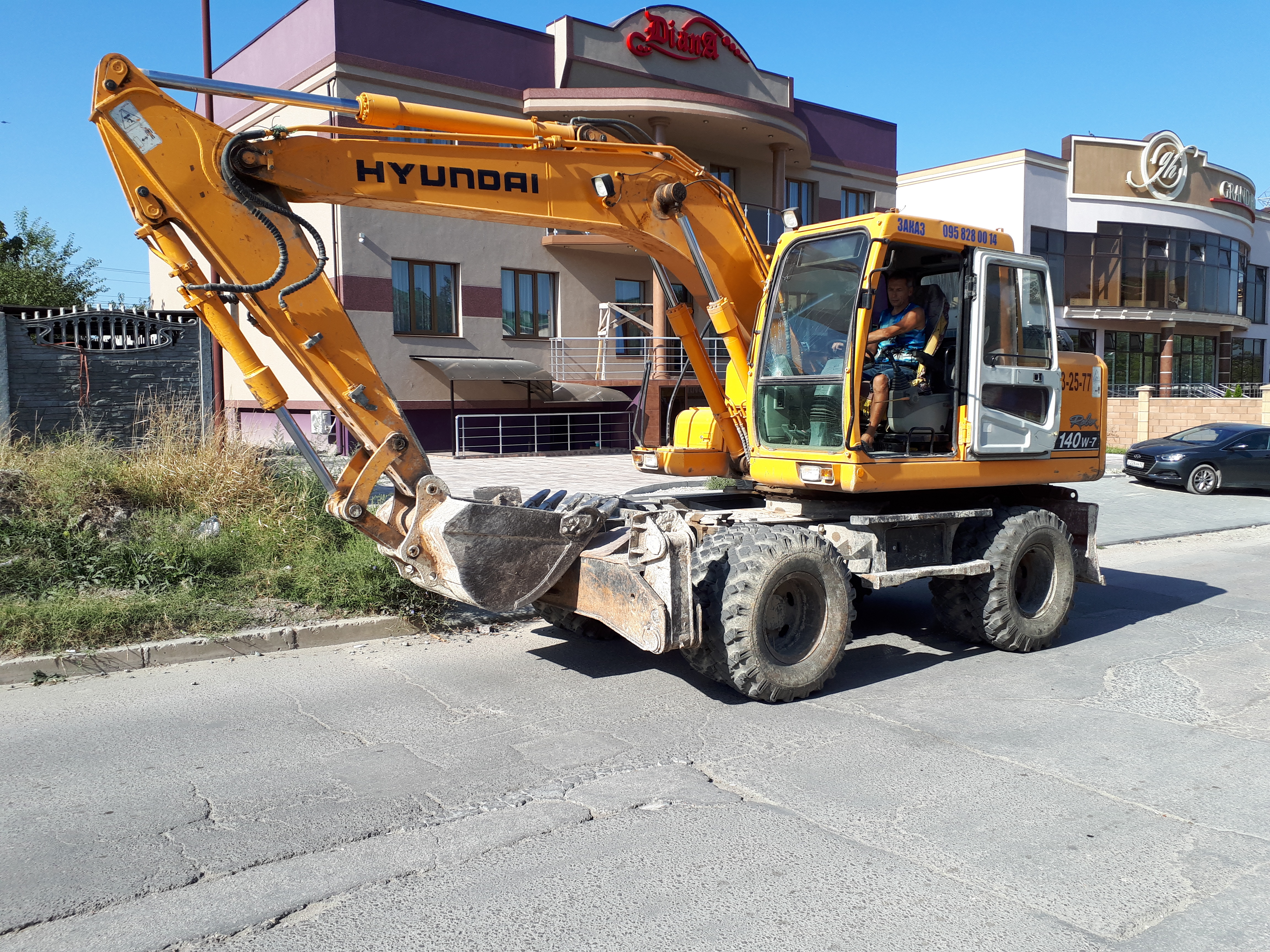 Колесный экскаватор jcb. Hyundai r130w-3. Экскаватор doosan 225. Экскаватор краснодарский край. Экскаватор xe 260c ll.