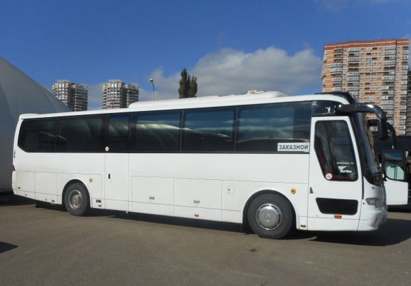 Комфортабельный автобус краснодар. Туристический автобус ютонг 6122. Комфортабельный автобус. Комфортабельный автобус краснодар. Нанять автобус для вывоза детей в анапу.