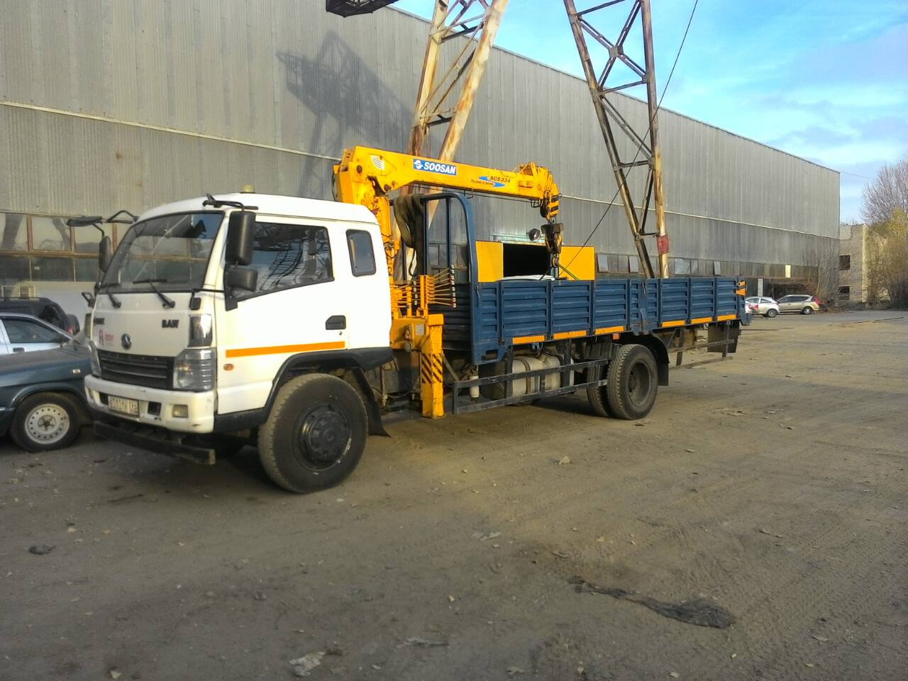 Кран манипулятор исузу форвард. Кму unic 330. Манипулятор приморск. Ломовоз скания 4 осный. Ооо "спецавтострой 57" контакты.