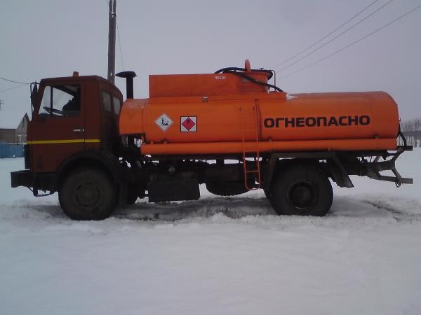 Транспортные мелеуз. Автоцистерна масловоз. МАЗ масловоз. Масловоз для перевозки масла. Масловоз для перевозки масла КАМАЗ.