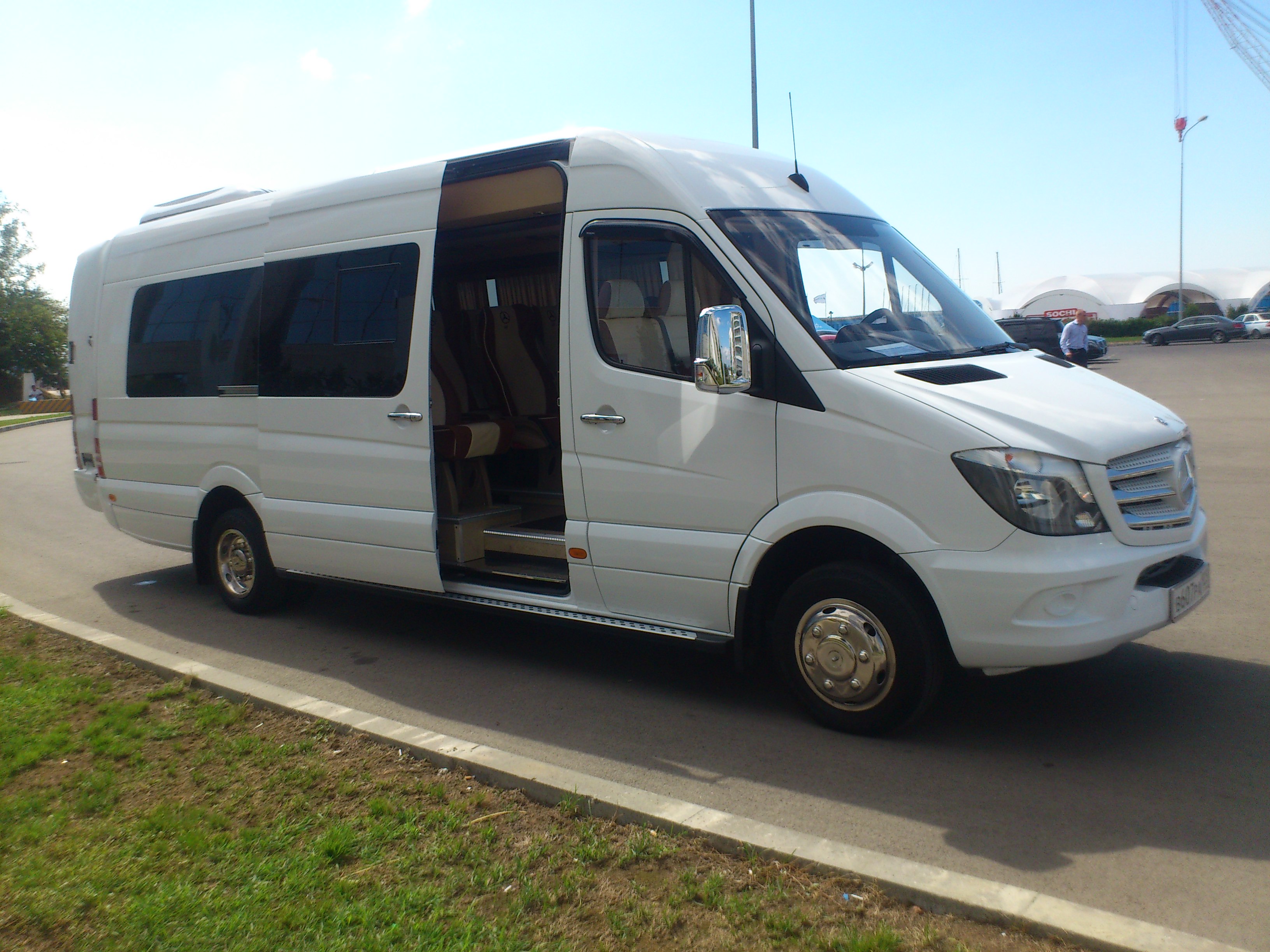 Аренда микроавтобуса — Тарское | Цены на заказ микроавтобуса с водителем на  сайте объявлений Перевозка 24