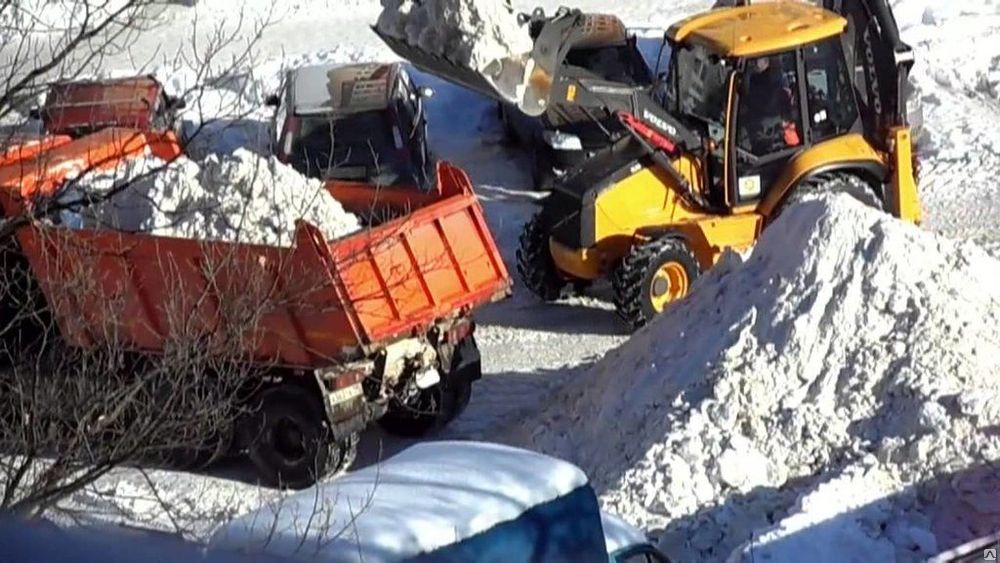 Фото погрузчик и камаз