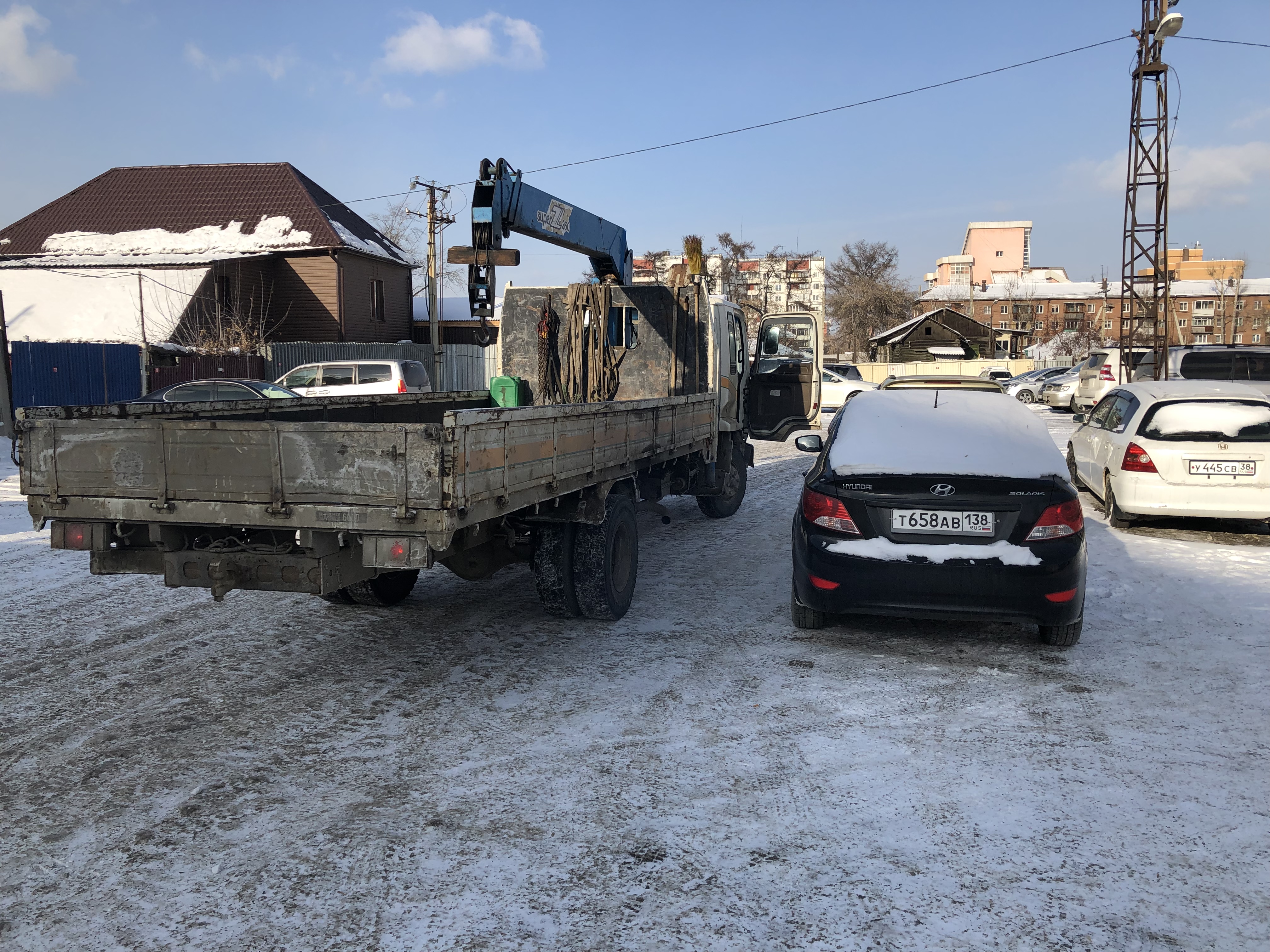 Дром спецтехника томская область. Бортовой эвакуатор.