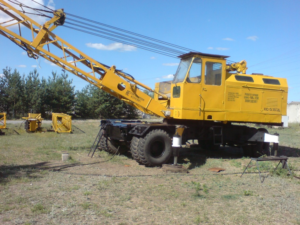 Кран пневмоколесный kc-5363. Мдк 202 кран пневмоколесный. Кс-5363б. Кс 5363. Кран на пневмоходу кс-5363.