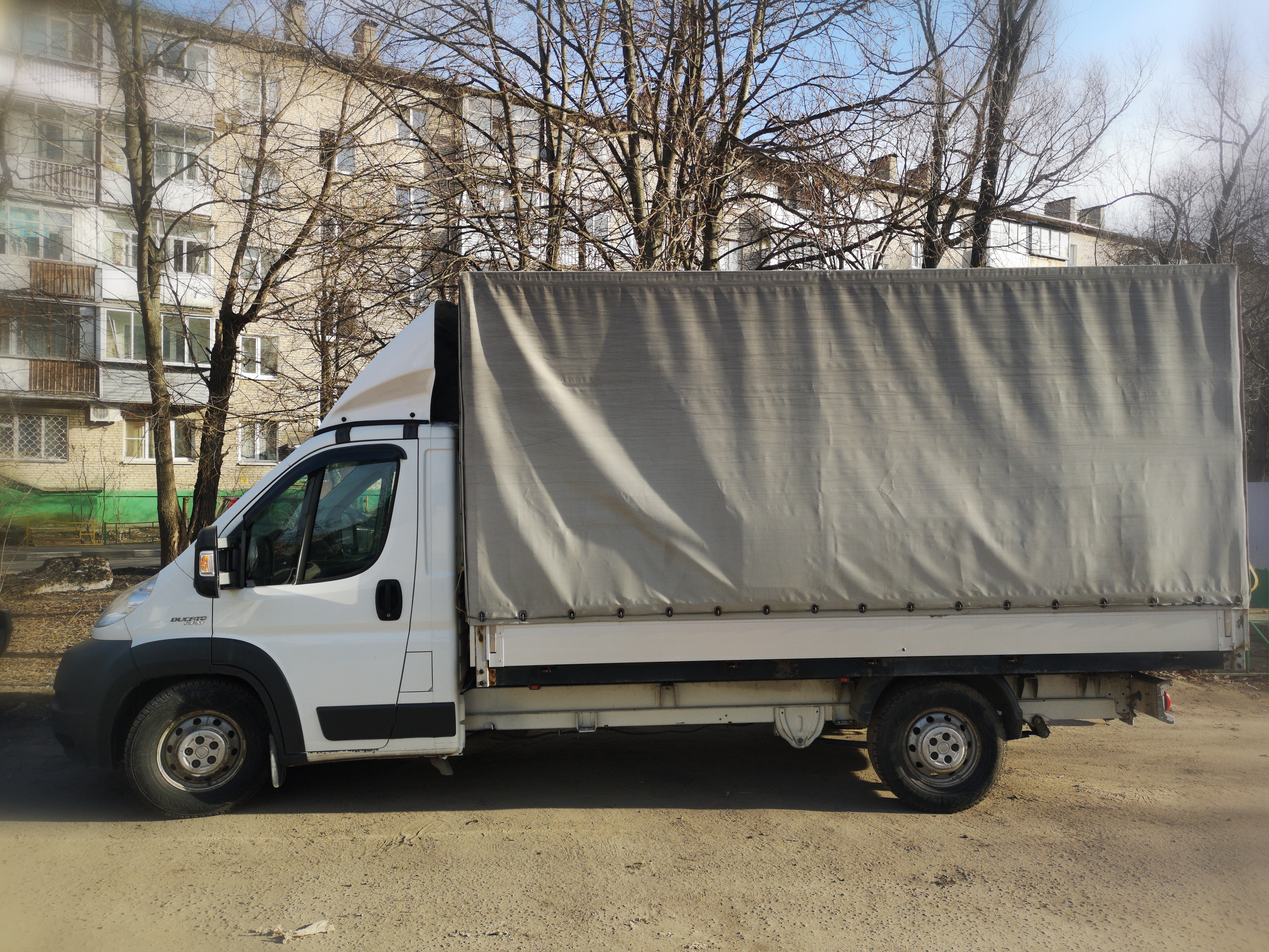 5 тонн. Мерседес спринтер 3. Грузовой автомобиль более 3. Груз более 2 тонн. Исузу грузовой 3.