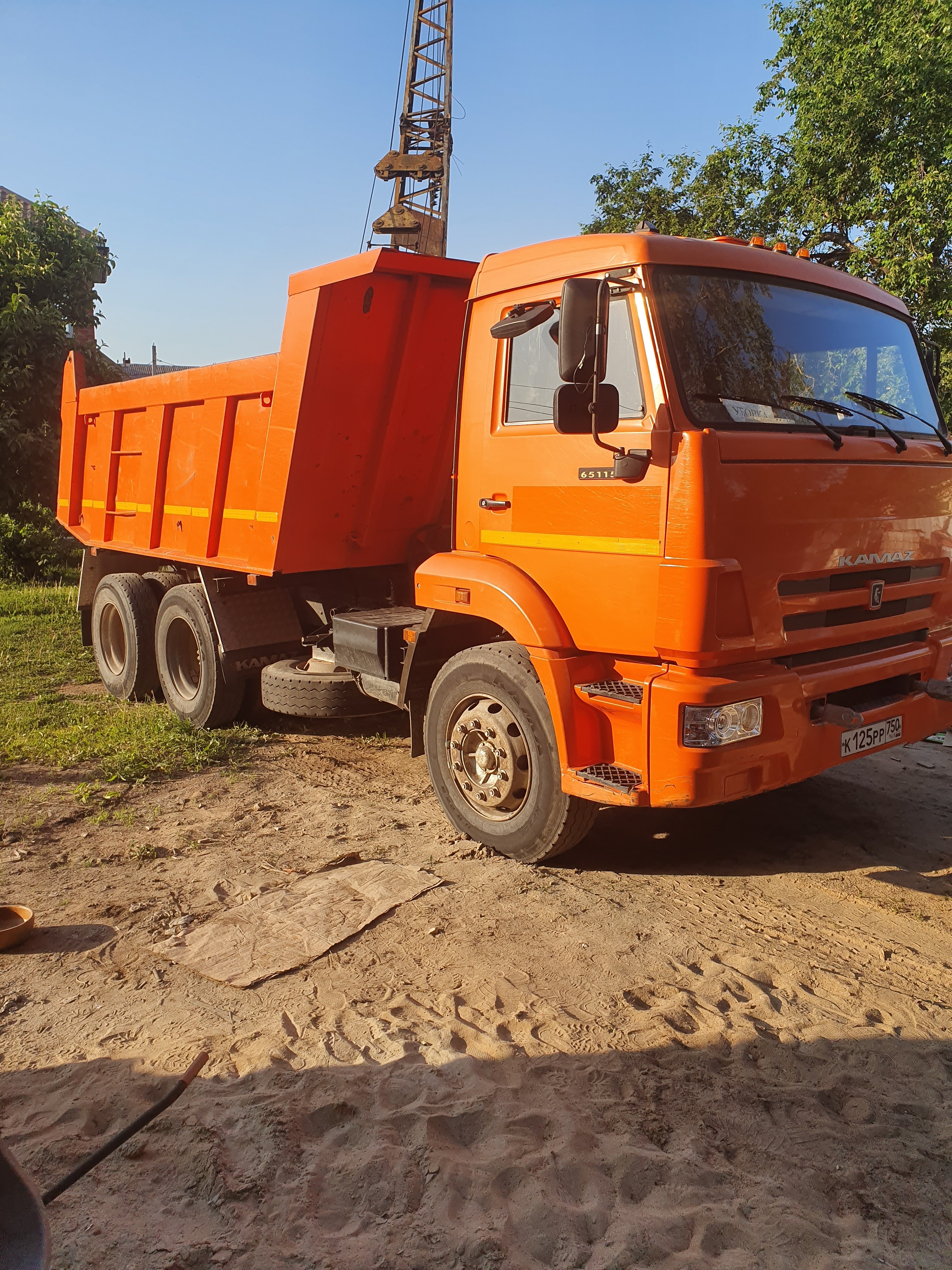 Камаз-65802 (6х6) — самосвал. Ивеко 682 самосвал. Белый шанси пгс самосвал. Шакман f3000 самосвал xarakteristiki. Поиск самосвал.