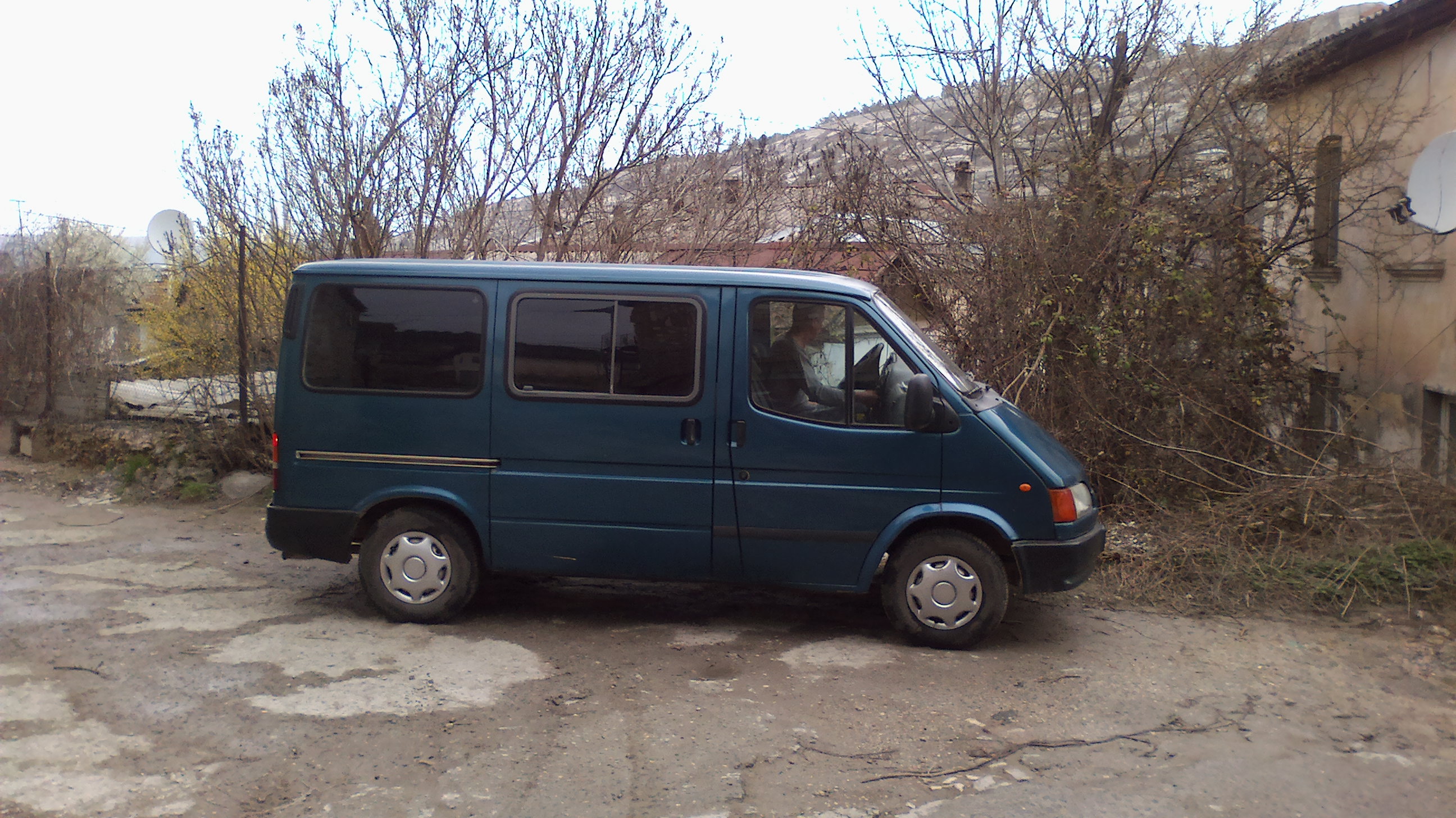 Такси бахчисарай телефоны. Ford Transit 1998 2.5 дизель в Грузии.