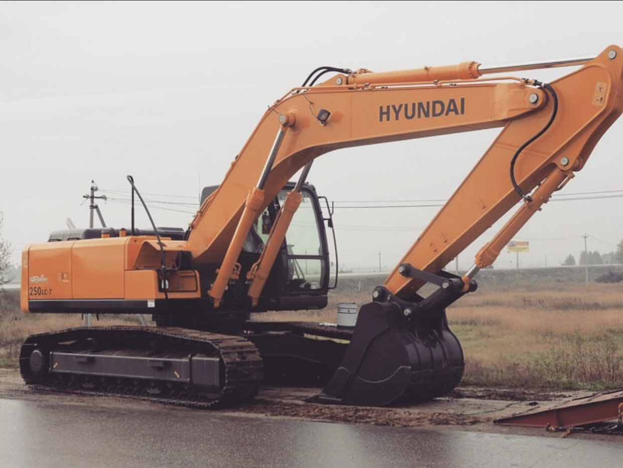 Экскаватор хендай фото. Hyundai 250lc-7. Экскаватор гусеничный Hyundai r250lc-7. Hyundai r250lc-9. Hyundai r250lc-7h/c.