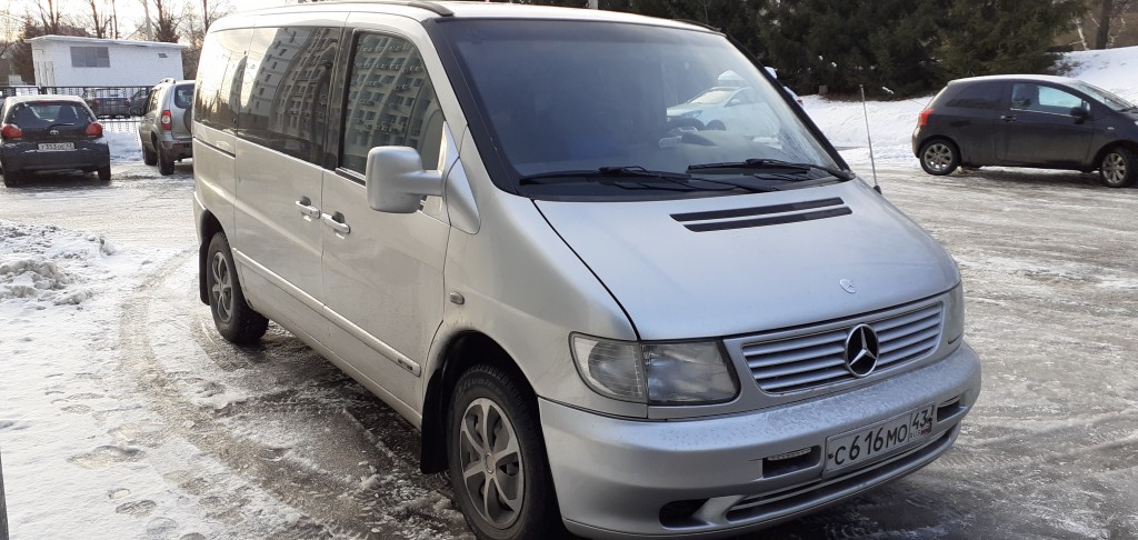 Трансфер киров. Мерседес минивэн 2003 года. Mercedes Minivan 2000. 2.1 CDI 110 Mercedes Вито 102 л.с. Mercedes 110 минивэн.