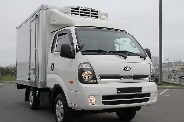 Купить б/у Kia Bongo дизель механика в Москве: белый рефрижератор 2018 года на А