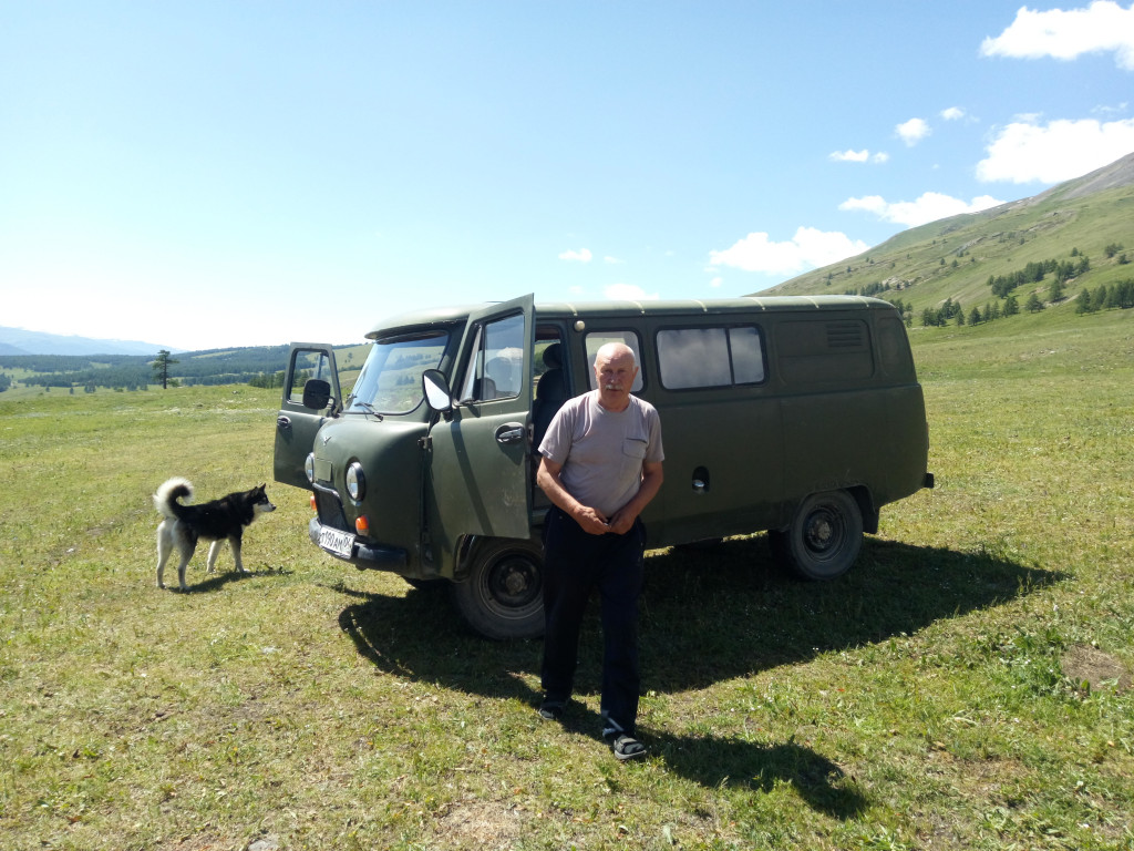 Заброска туристов. Пассажирские перевозки заказные Республика Алтай,  Улаганский район, село Акташ телефон: 89039567211 (Сергей)