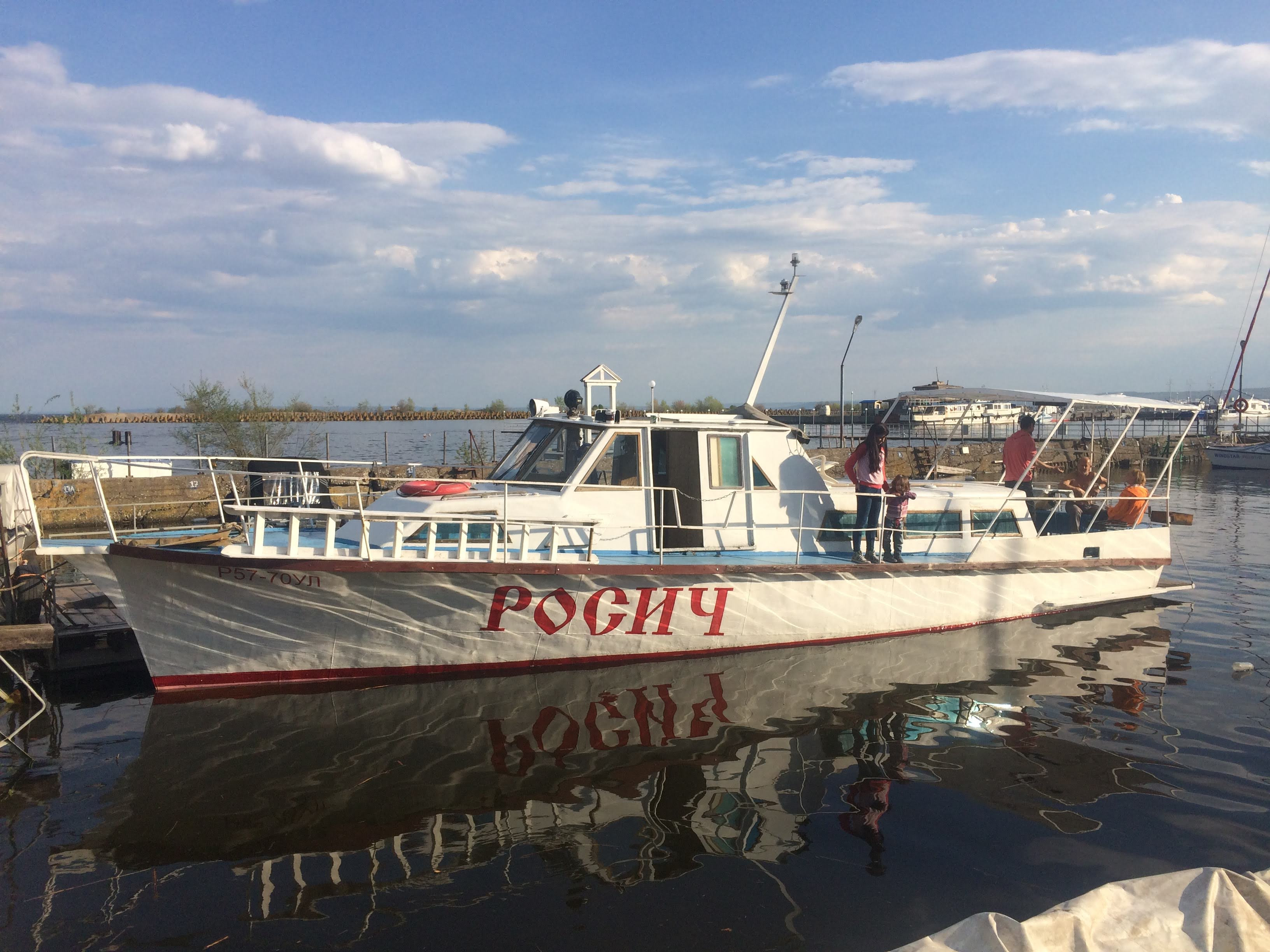 Аренда теплохода в Ульяновске | Цены на прокат речных теплоходов для  прогулки по реке