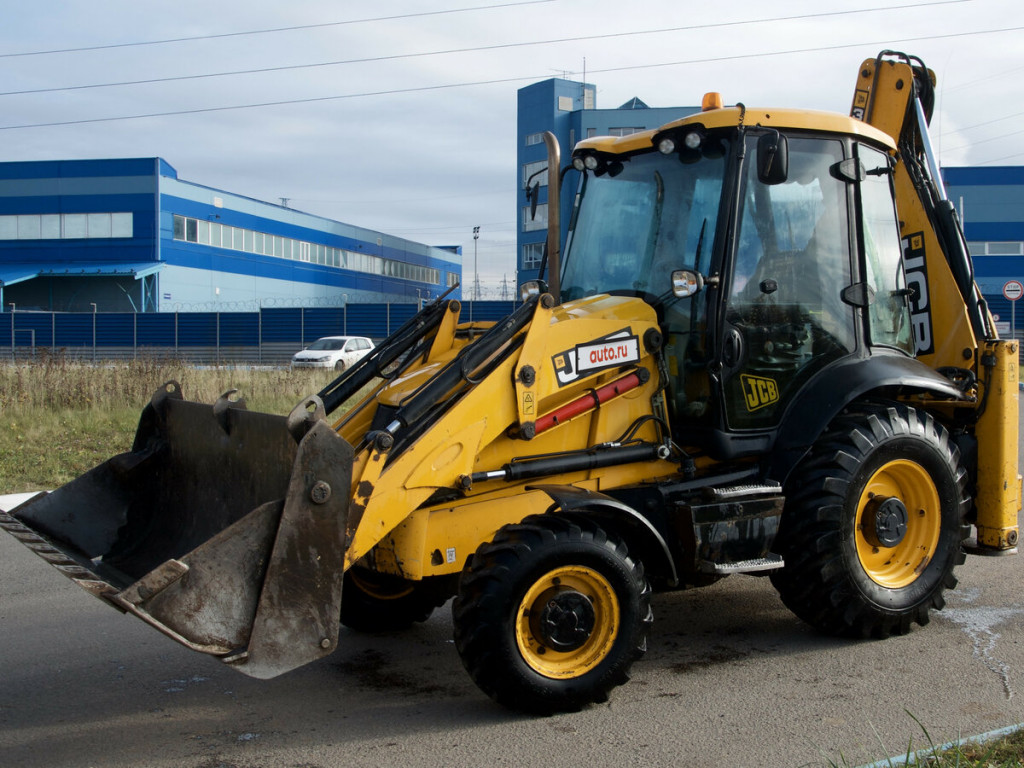 Погрузчик челябинск. JCB 3cx 2013. JCB 3cx 2013 зима.