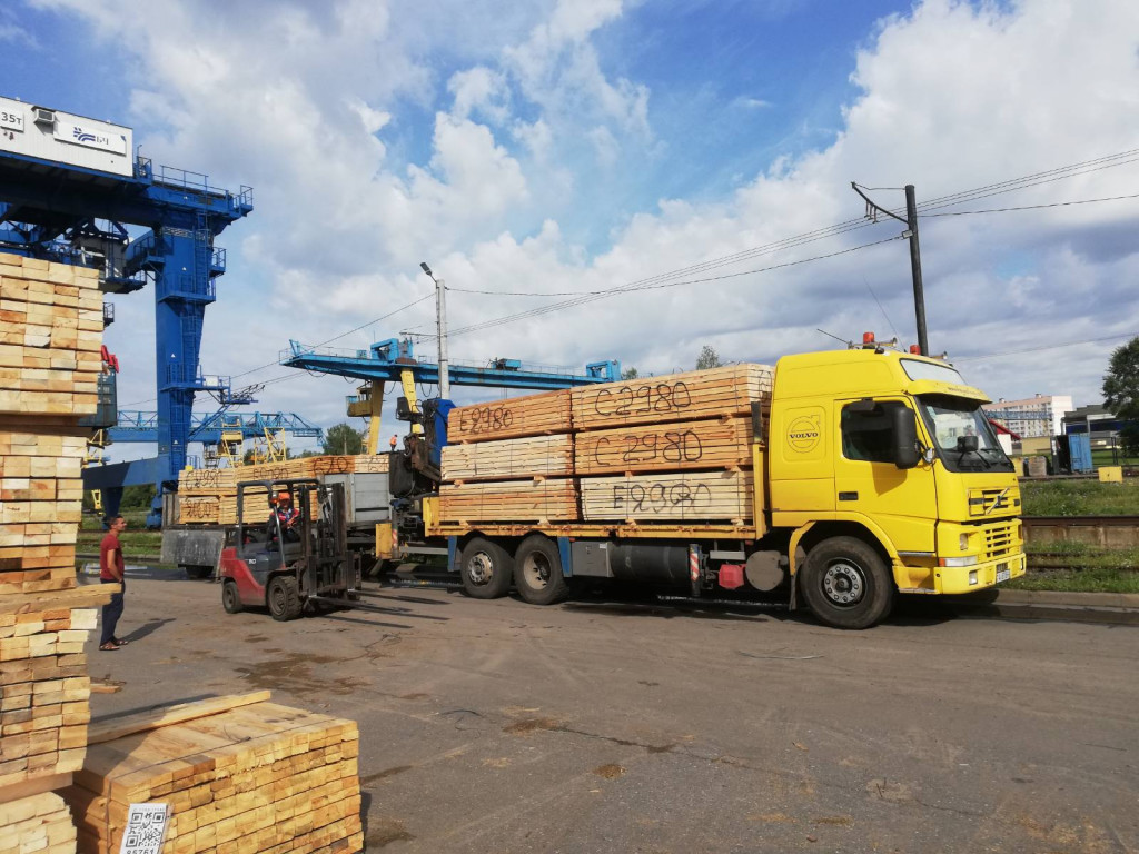 Манипулятор могилев. Ифа манипулятор фото. Манипулятор могилев. Манипулятор могилев. Манипулятор volvo fm 400.