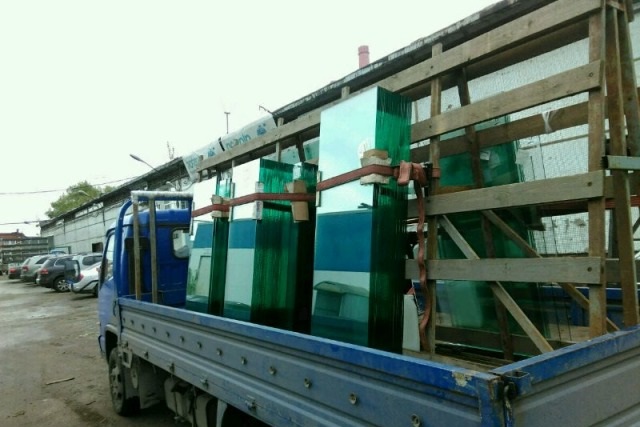 Стекло на пирамидах