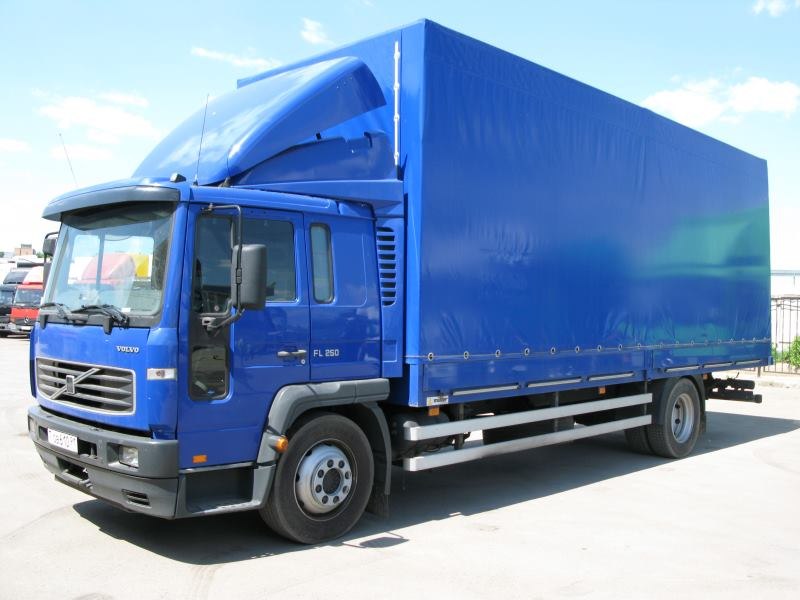 DAF LF тентованный 5 тонный