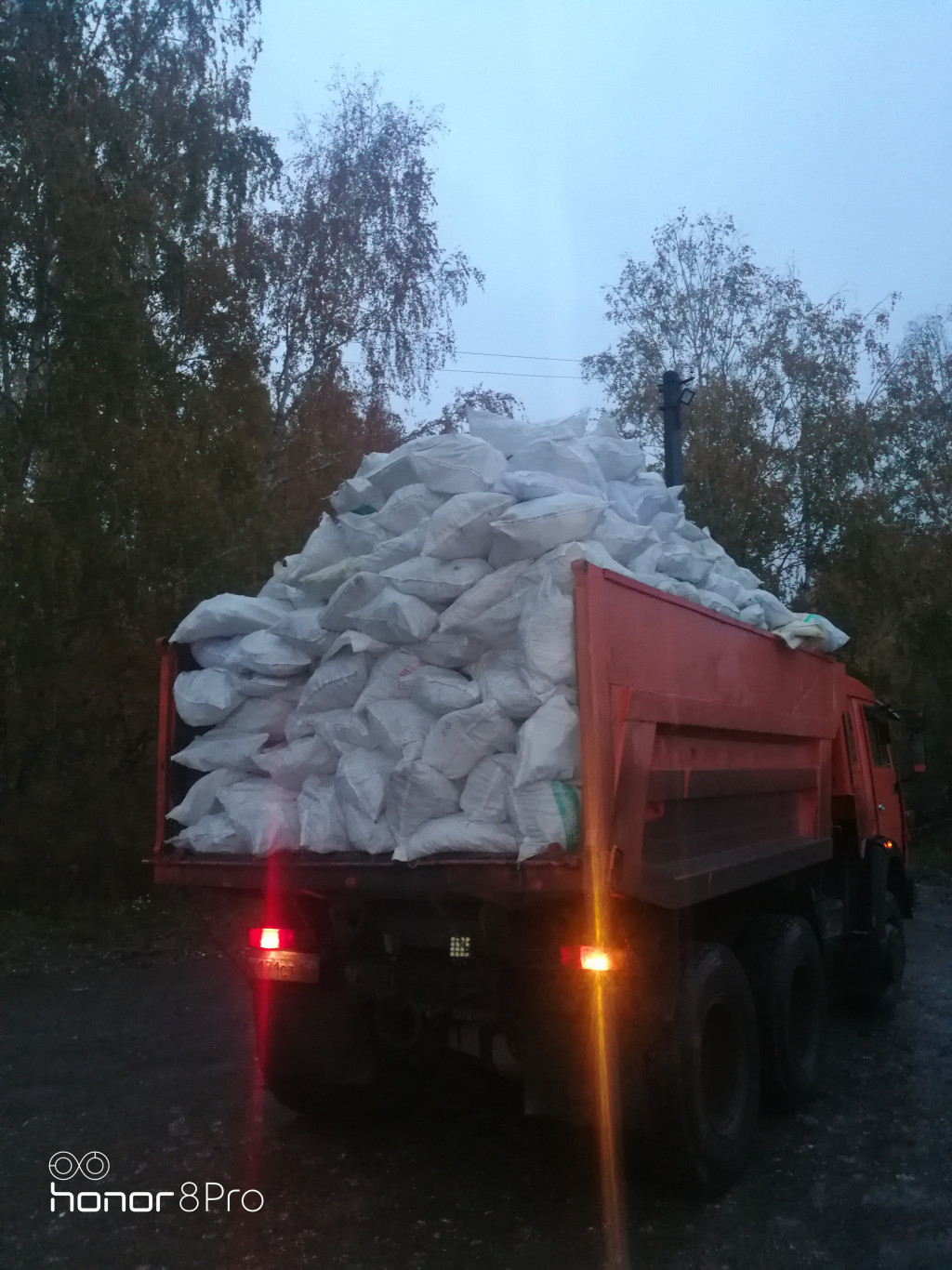 Вывоз мусора в Новосибирске недорого — цены на услуги погрузки и вывоза |  Перевозка-24