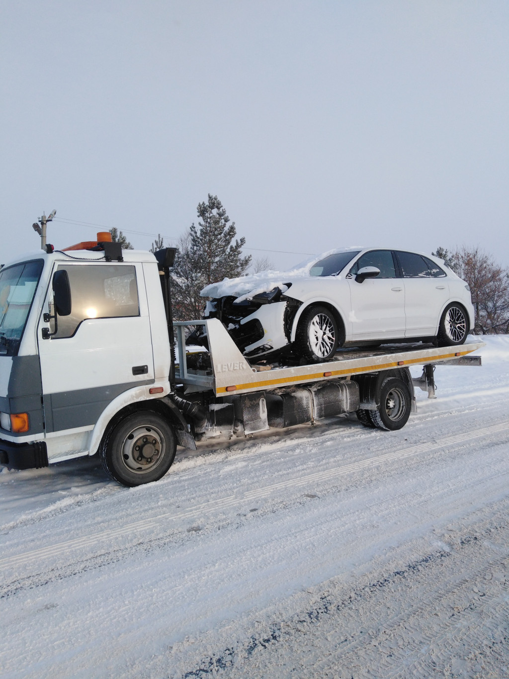 89225505021 Эвакуатор круглосуточно Оренбургская область, Тоцкий район,  сельское поселение Тоцкий сельсовет, село Тоцкое, улица Терешковой телефон:  89225505021 (Илья)