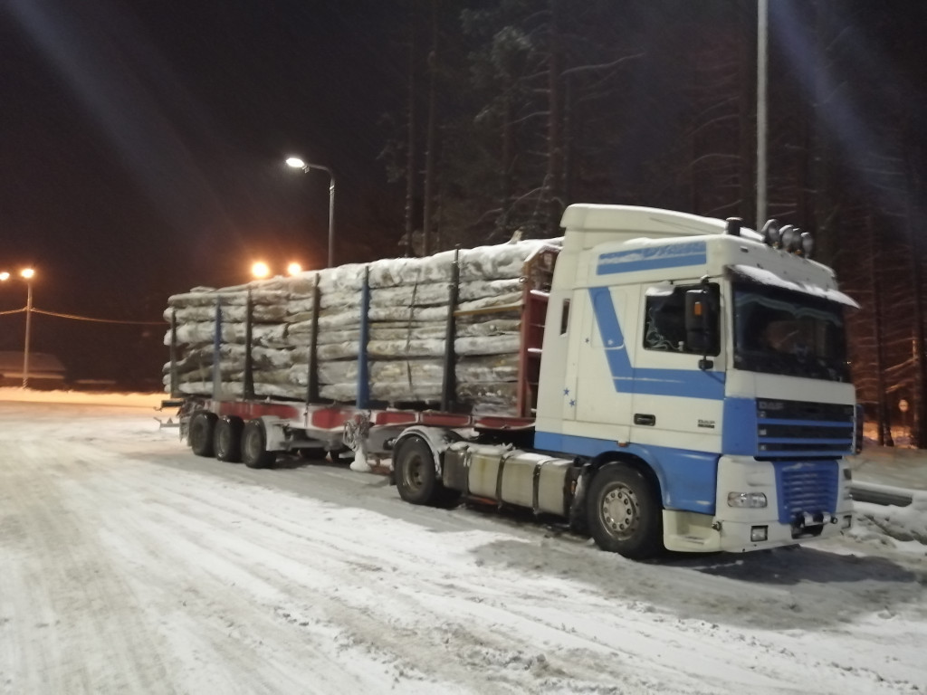 Перевозка пиломатериалов | Цена на услуги доставки в Петрозаводске и Карелии