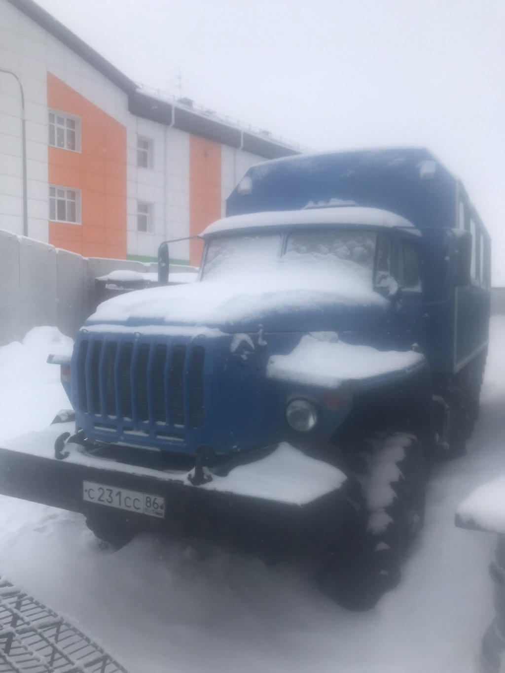 Вахтовый автобус с экипажем Ханты-Мансийский автономный округ, Сургут,  Пролетарский проспект телефон: +79136458796 (Сергей)