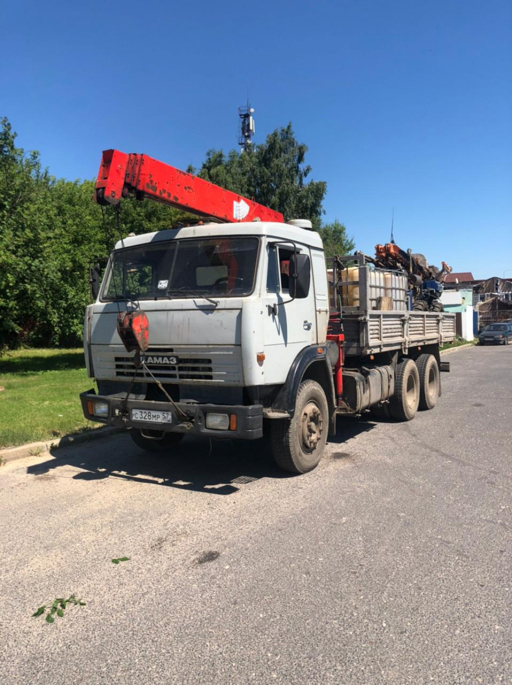 Услуги манипулятора в магнитогорске. Манипулятор камаз вездеход 43118. Услуги манипулятора в орле. Камаз 43118 с кму канглим 2056. Манипулятор в орле.
