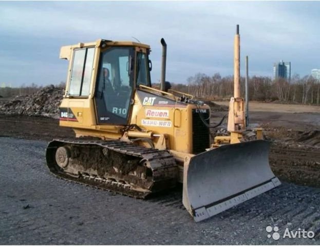 Бульдозер б у авито. Услуги спецтехники бульдозер caterpillar d4 lgp. бульдозеры катерпиллер на болотном ходу. бульдозер дреста на болотном ходу.