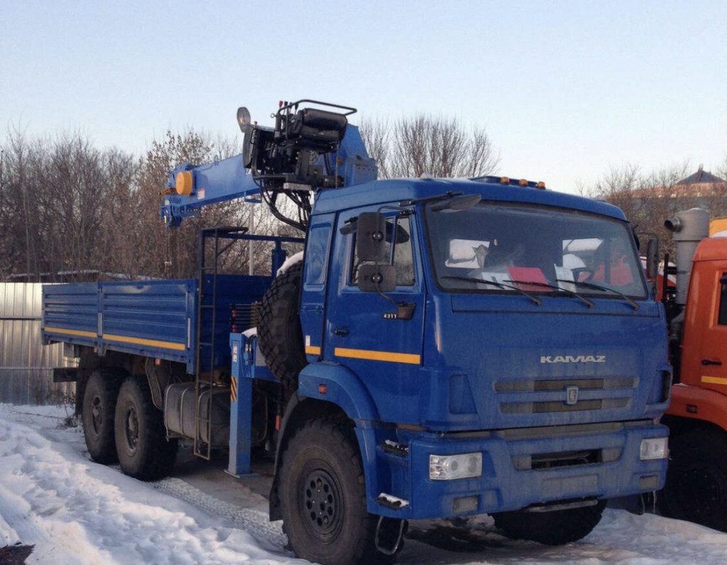 Манипулятор 8 тонн в аренду — Курск