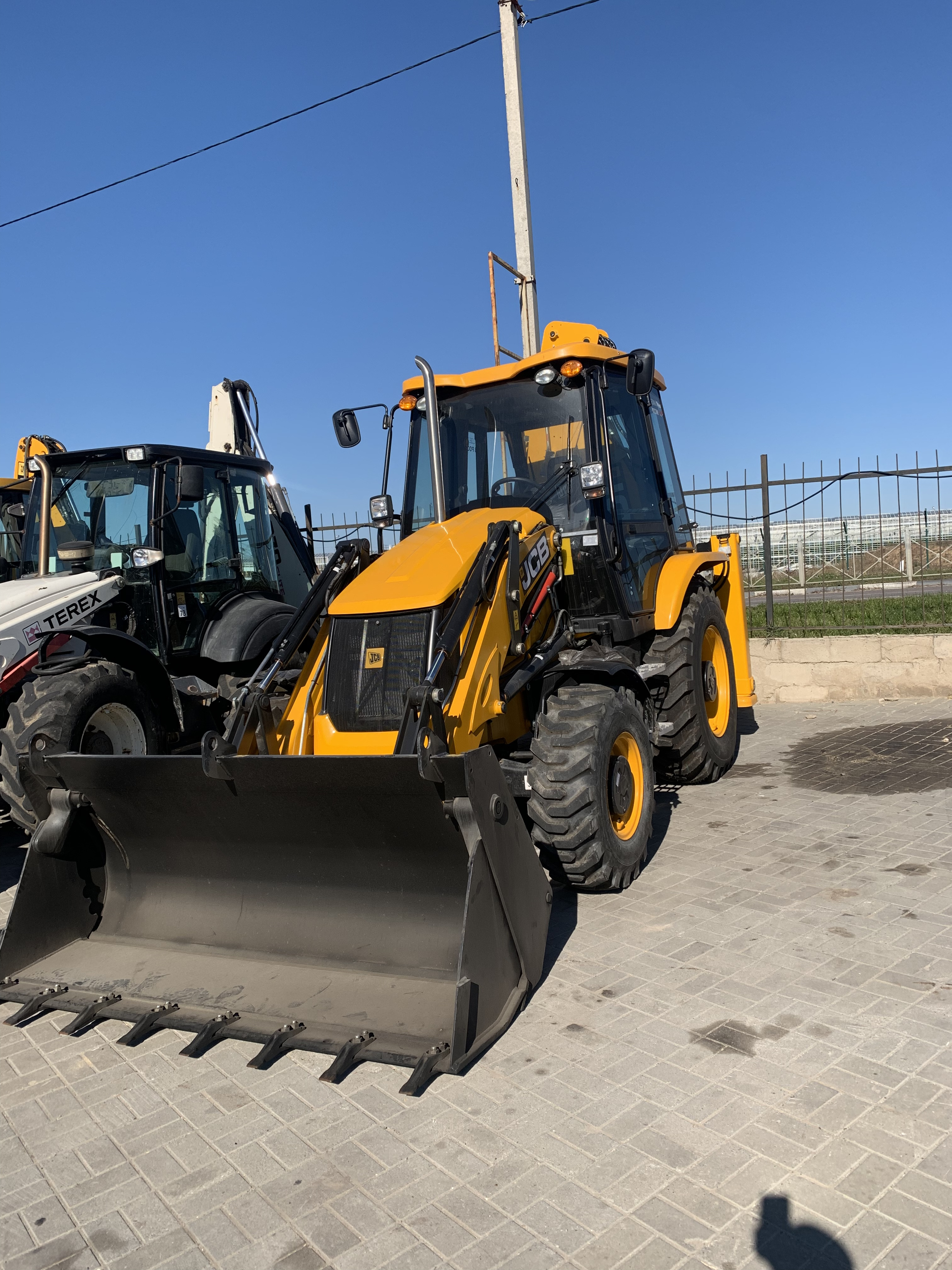 Погрузчик earthforce, s18. Погрузчики белгород. Погрузчик t30d. Крамер трактор. Погрузчики белгород.