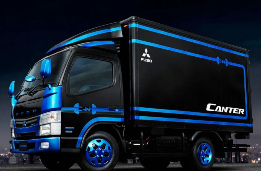 Mitsubishi canter. Грузовик Фусо Кантер. Митсубиси Кантер. Mitsubishi Fuso Canter Truck 2019. Грузовики Фусо Модельный ряд.