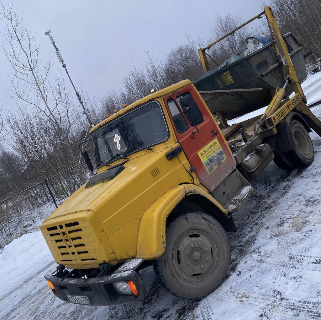 Вывоз мусора в Павловской Слободе недорого — цены на услуги погрузки и  вывоза | Перевозка-24