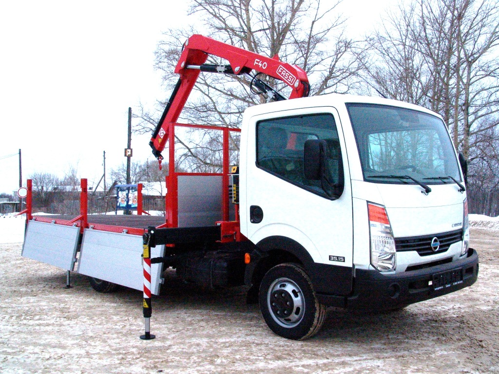 Манипулятор категории в. Nissan Cabstar с КМУ. КМУ, Fassi f32в. 0.23. F65b.0.22 КМУ. Ниссан манипулятор тоник.