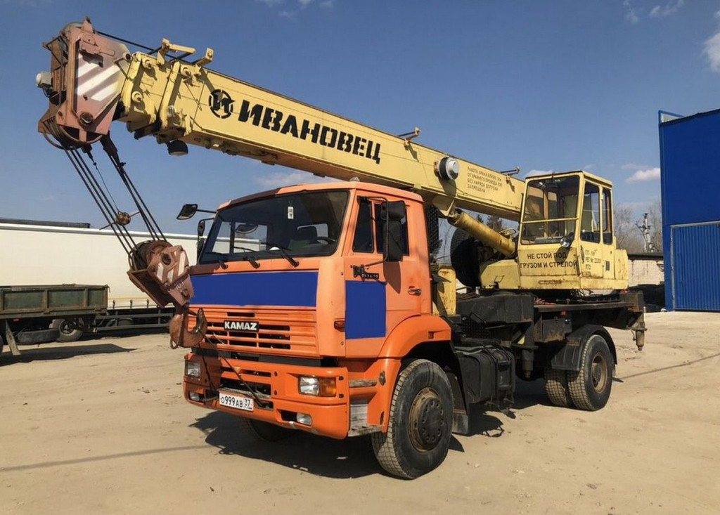 Автокран камаз 20 тонн. Кс 55717. Автокран 14 тонн. Приём лома череповец. Либхер кран 100т.
