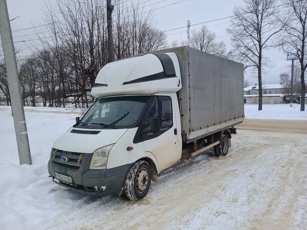 Грузовое такси в Дубровке (Брянская область) — цены на услуги грузотакси с  грузчиками заказать недорого | Перевозка-24