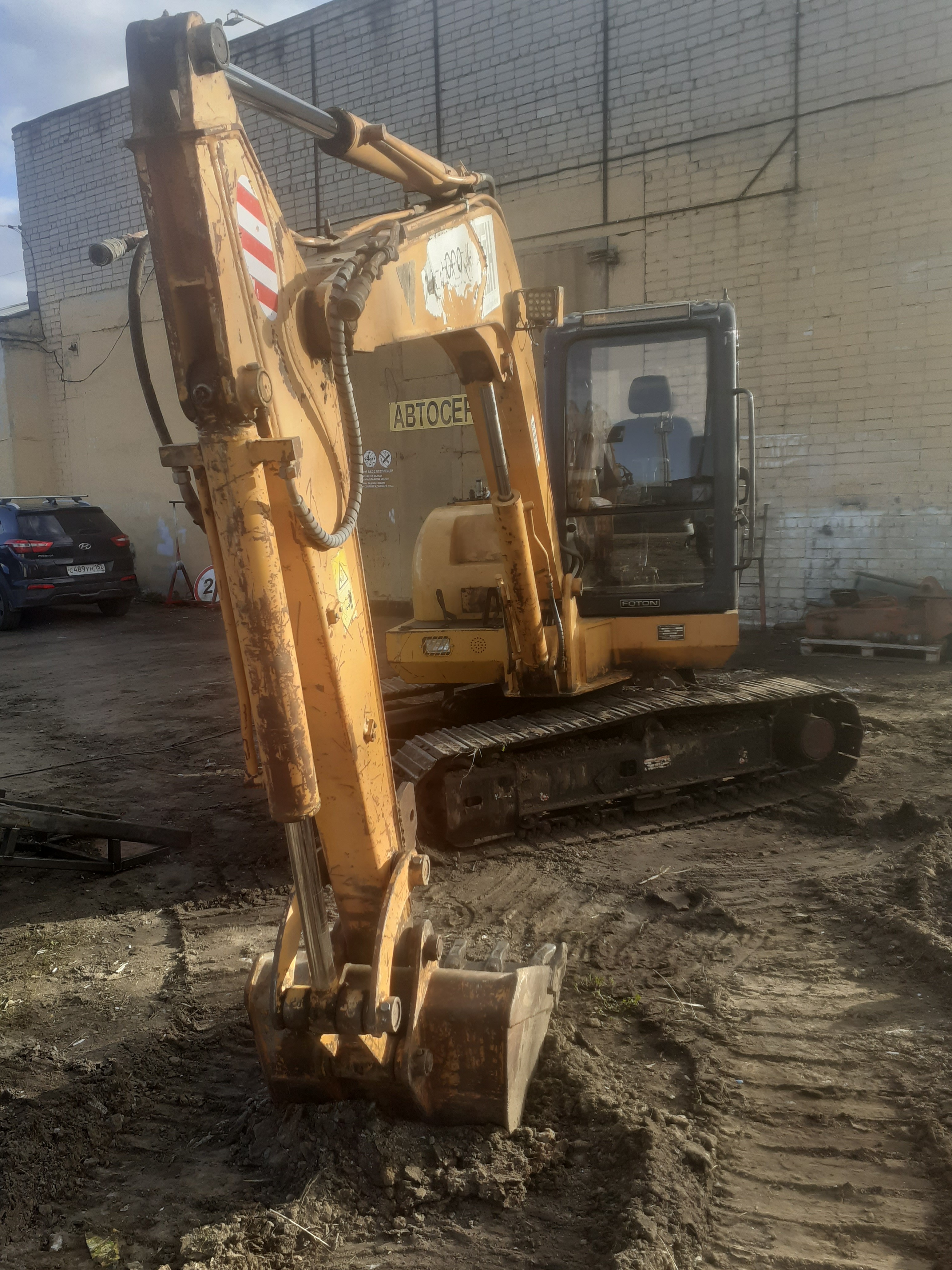 копка котлована мини экскаватором янмар. экскаватор нижний новгород. услуги колесного экскаватора. экскаватор нижний новгород. экскаватор нижний новгород.