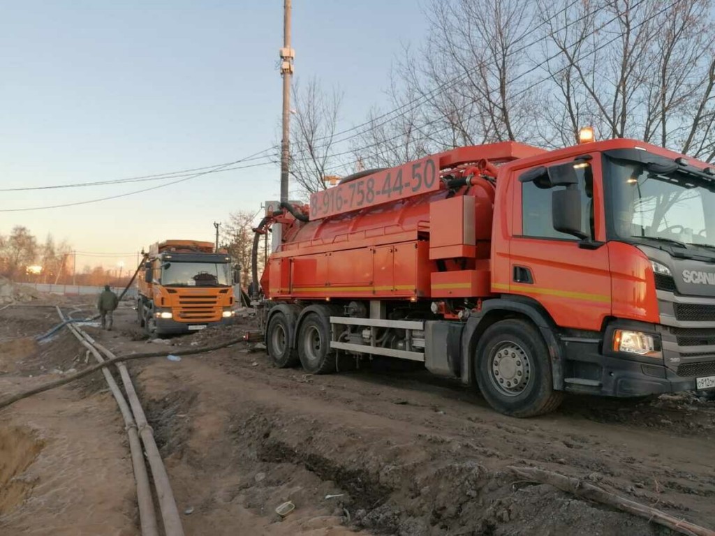 Услуги аренды КДМ Scania, Камаз Тверь телефон: 8 926 717-55-60 (ООО  