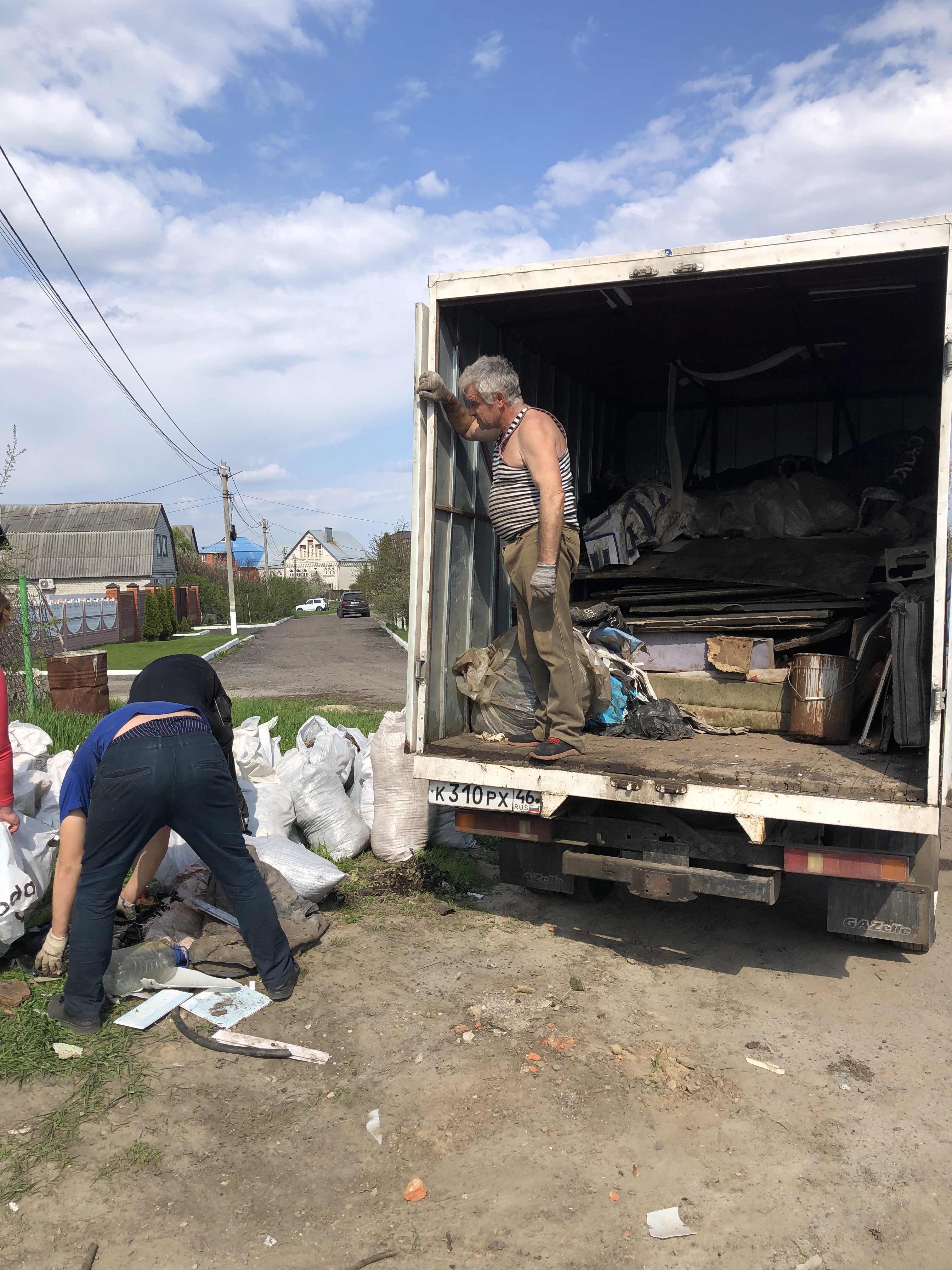 Вывоз мусора в Золотухино недорого — цены на услуги погрузки и вывоза |  Перевозка-24