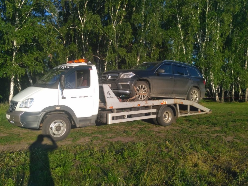 Эвакуатор круглосуточно Камень-на-Оби, 4 тонны. Алтайский край, Камень-на- Оби, улица Карла Маркса телефон: +7 923 162-64-93 (Владимир)