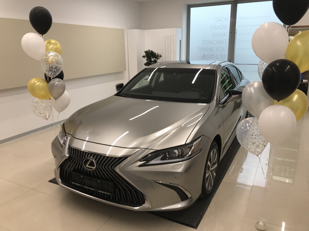 Lexus ES Оренбург, улица Чкалова, 51 телефон: +79991054777 (Сергей)