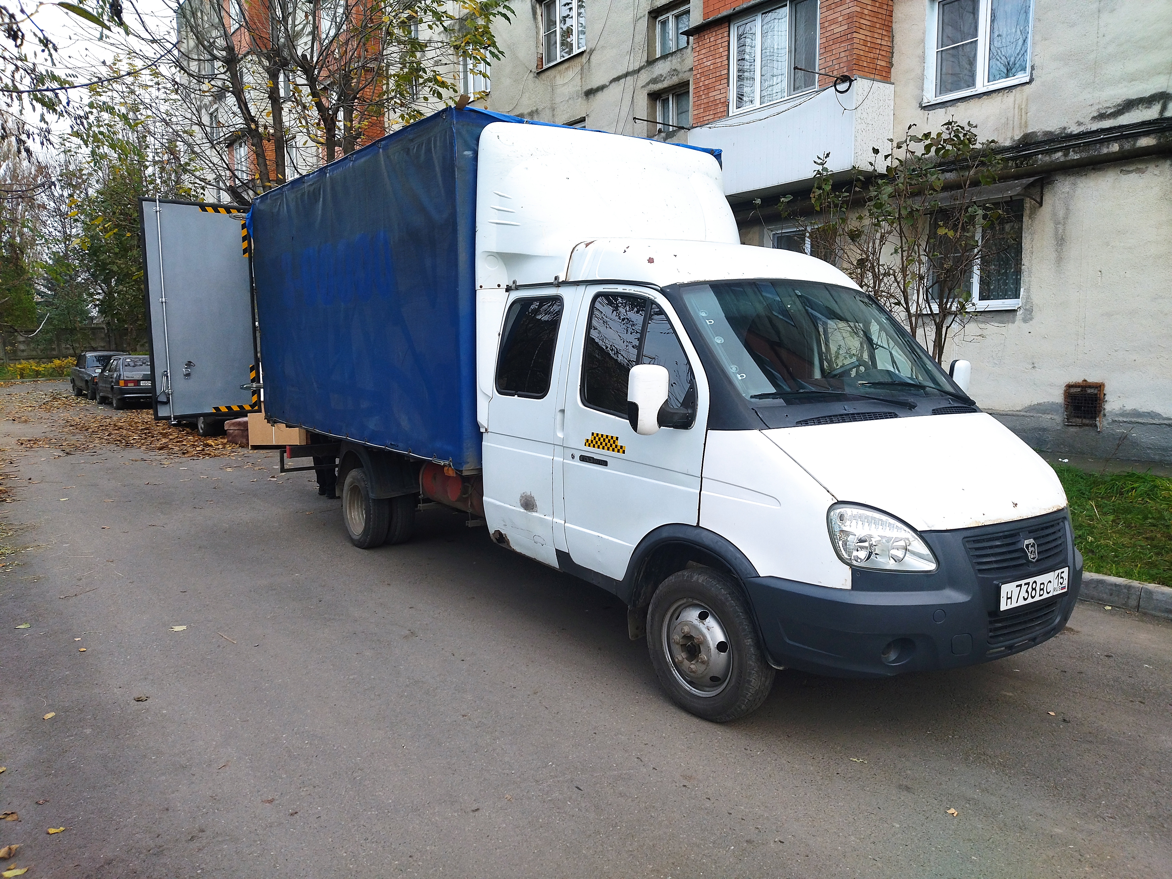 Доставка во владикавказе. Грузовое такси Владикавказ. Доставка Владикавказ номер. Доставка Владикавказ номер телефона. Грузоперевозки Владикавказ фото.