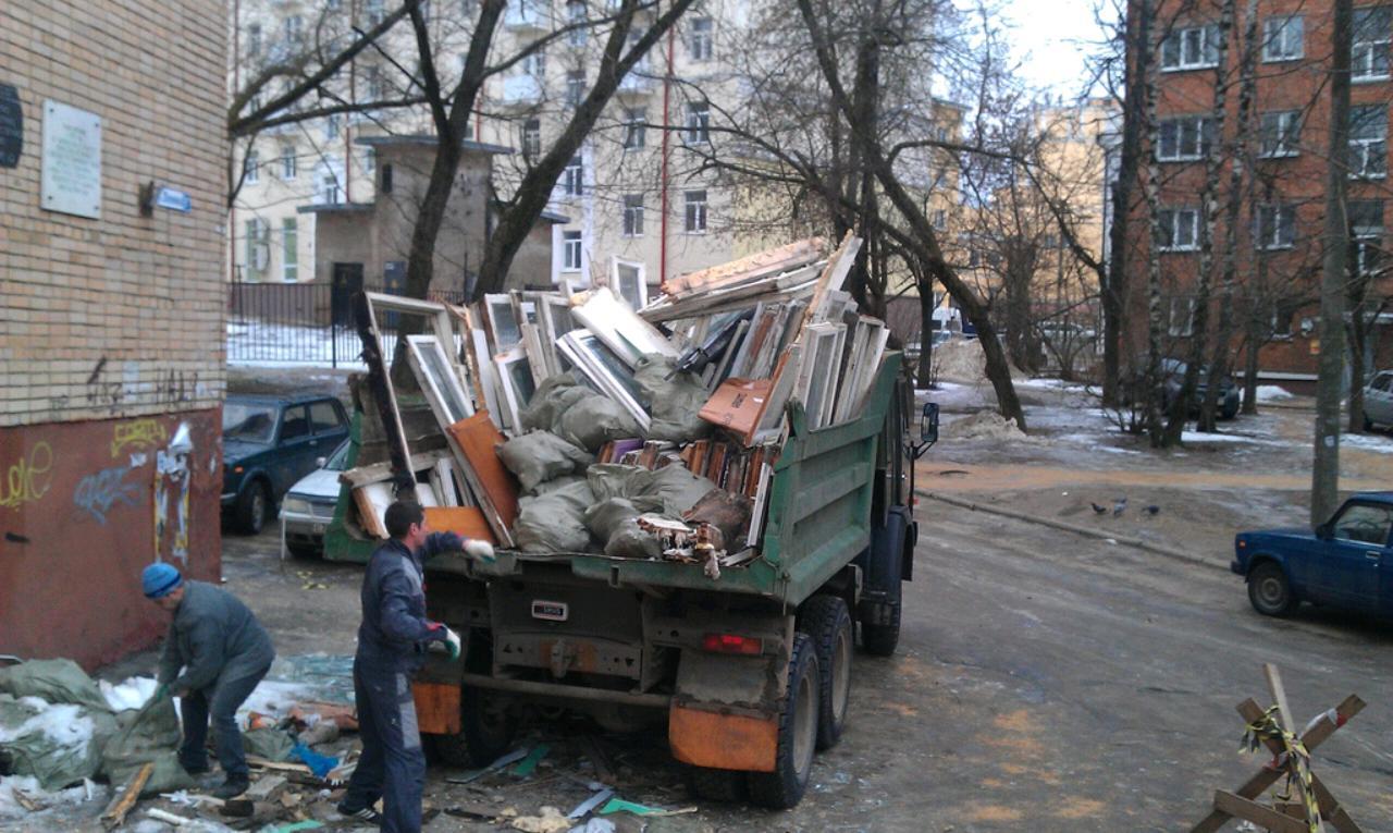 Вывоз мусора в Верхе-Туле недорого — цены на услуги погрузки и вывоза |  Перевозка-24