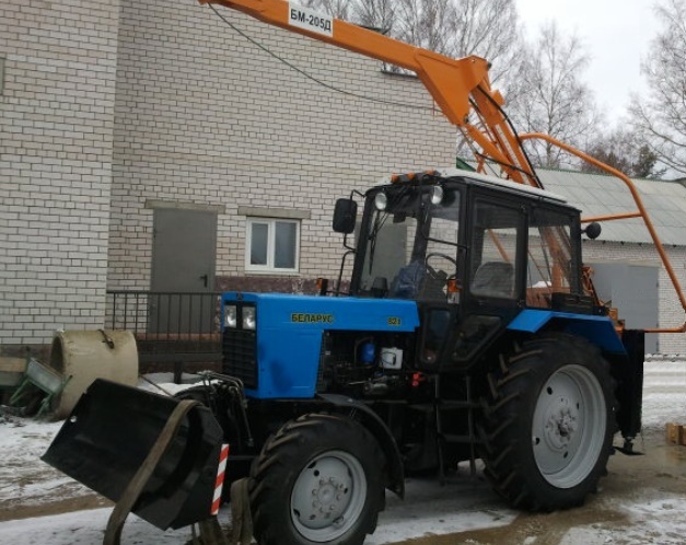 Бкм 205. Бурильно-крановая машина бм-202. Ямобур бм 205д. Бкм 205. Мтз-82 бм-205д.