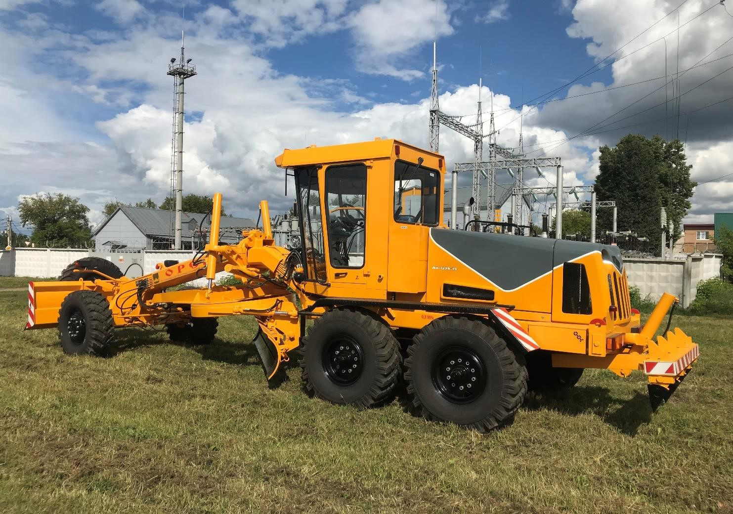 Автогрейдер дз. Автогрейдер Дормаш ДЗ-122б. Автогрейдер ДЗ-122. Грейдер Дормаш ДЗ 122. Автогрейдера ДЗ 122б 9.