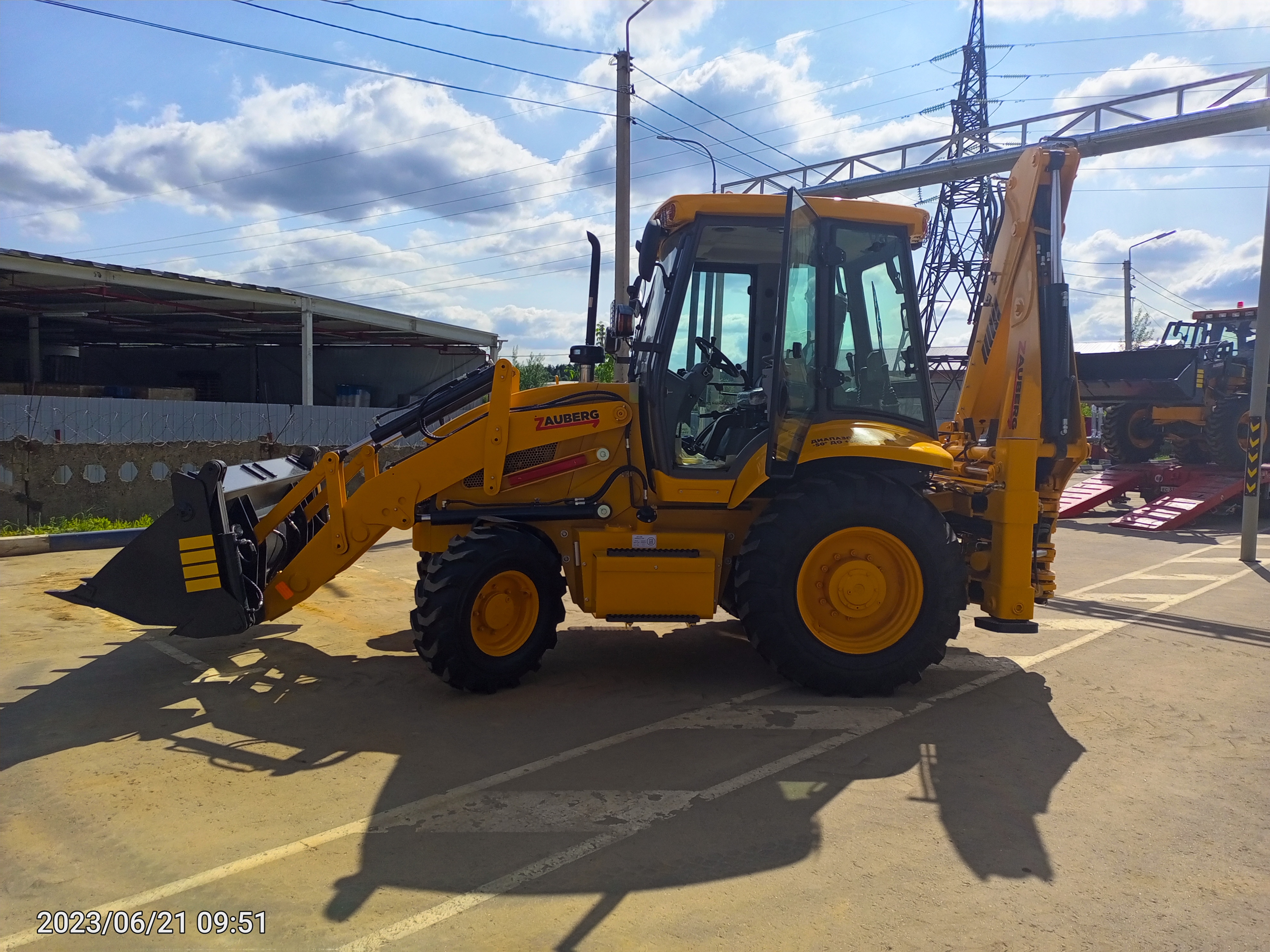 Погрузчики подольск. JCB 190.